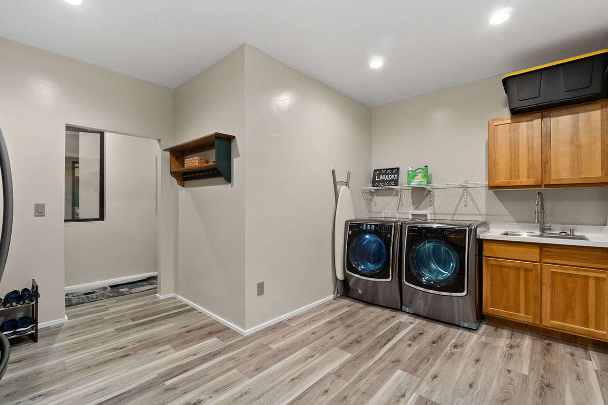 Fort Collins, CO, home remodel, luxury laundry room, modern living space