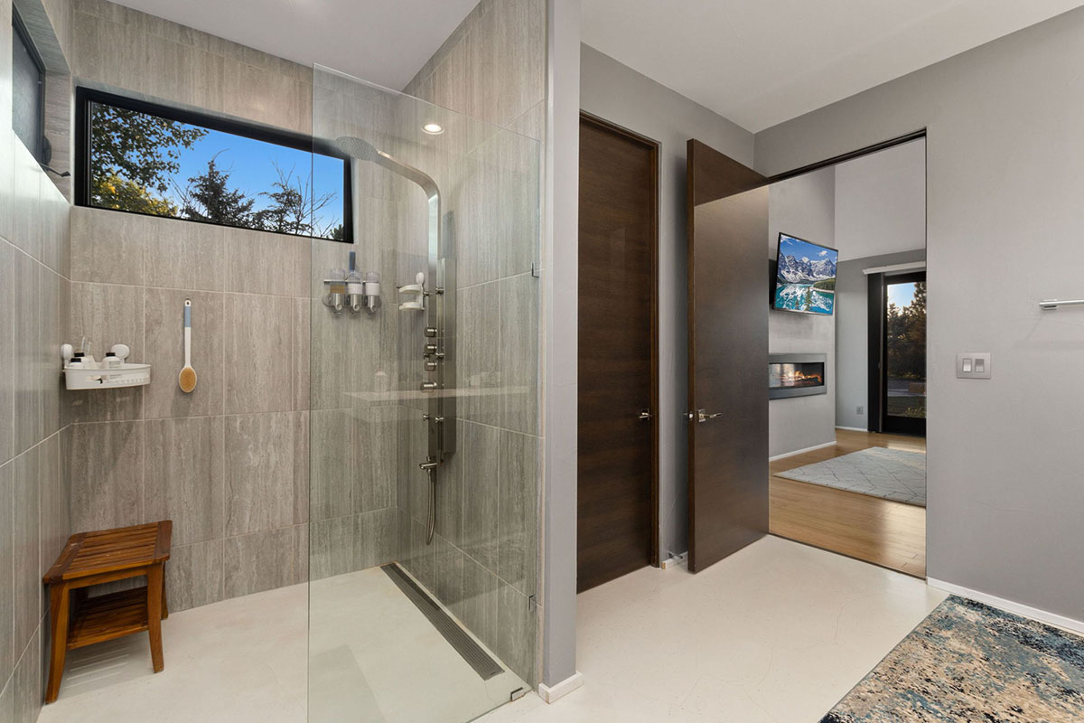 Fort Collins, CO, home remodel, luxury bathroom, modern living space